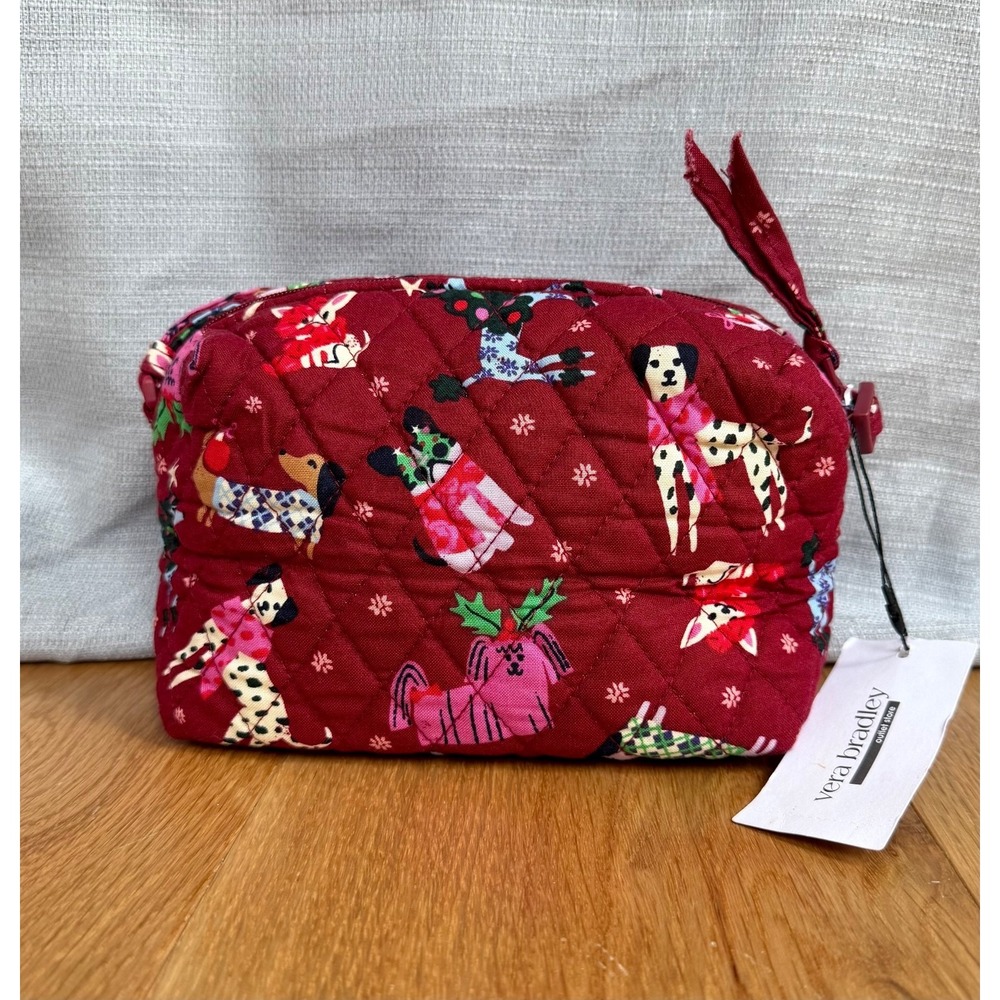 NWT Vera Bradley Outlet 2024 Holiday Hounds Cranberry Crossbody Camera Bag - Picture 3 of 9